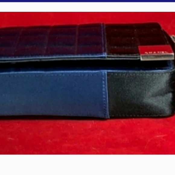 CHANEL Limited-Edition sapphire Ice Cube flap bag 2002 - Picture 7 of 9